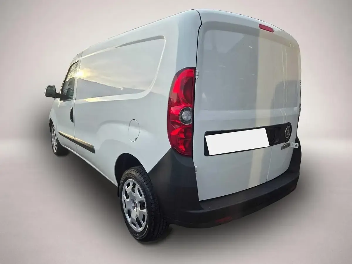 Gebraucht Fiat Doblò 95 PS (69 kW) 2020 Manufacturer