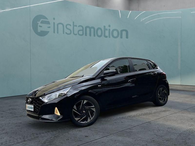 Schwarz Gebraucht 2023 Hyundai i20 Kleinwagen | 17.449 € (Fairer Preis) - Bild 1/4