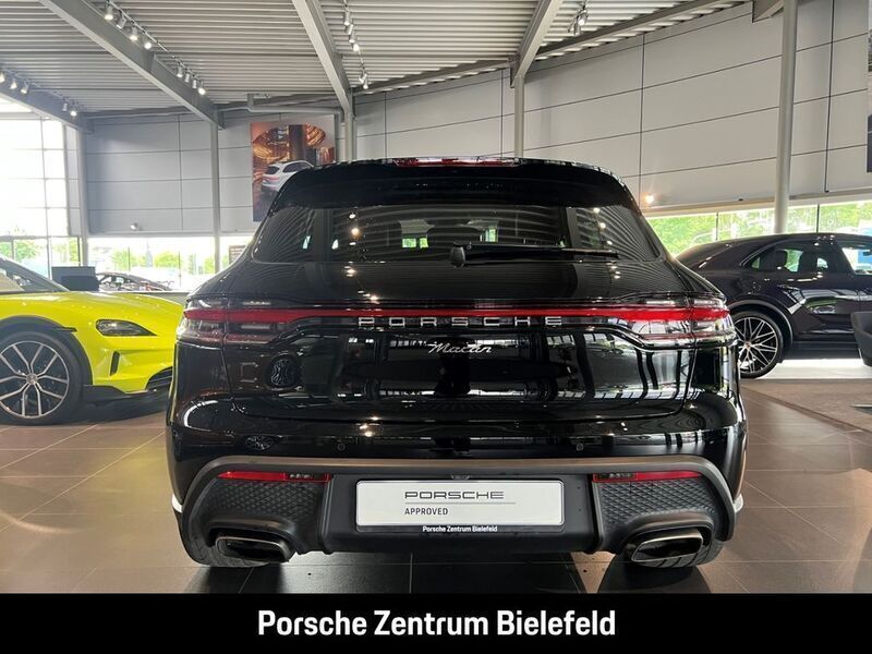 Gebraucht Porsche Macan 265 PS (194 kW) 2024 Schwarz SUV