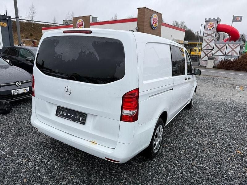 Gebraucht Mercedes Vito 114 PS (83 kW) 2017 Weiß Van