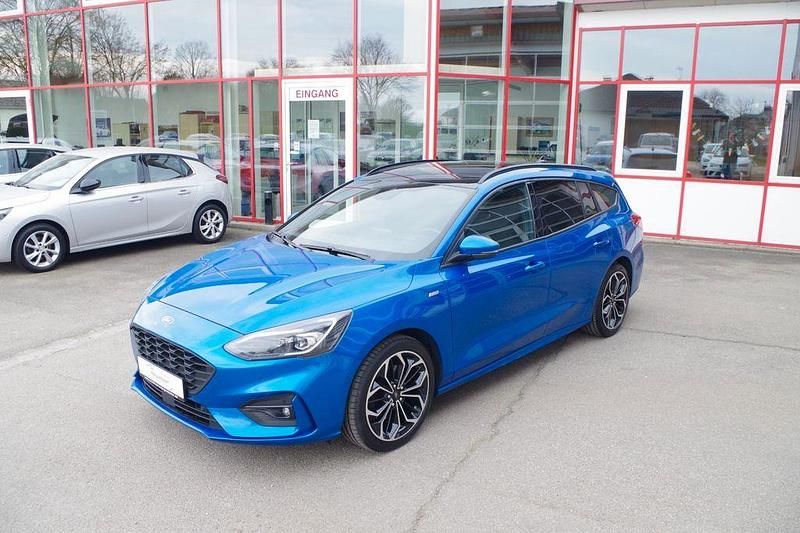 Gebraucht Ford Focus ST-Line 150 PS (110 kW) 2021 Blau Limousine