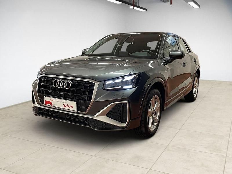 Gebraucht Audi Q2 S-Line 150 PS (110 kW) 2023 Grau SUV