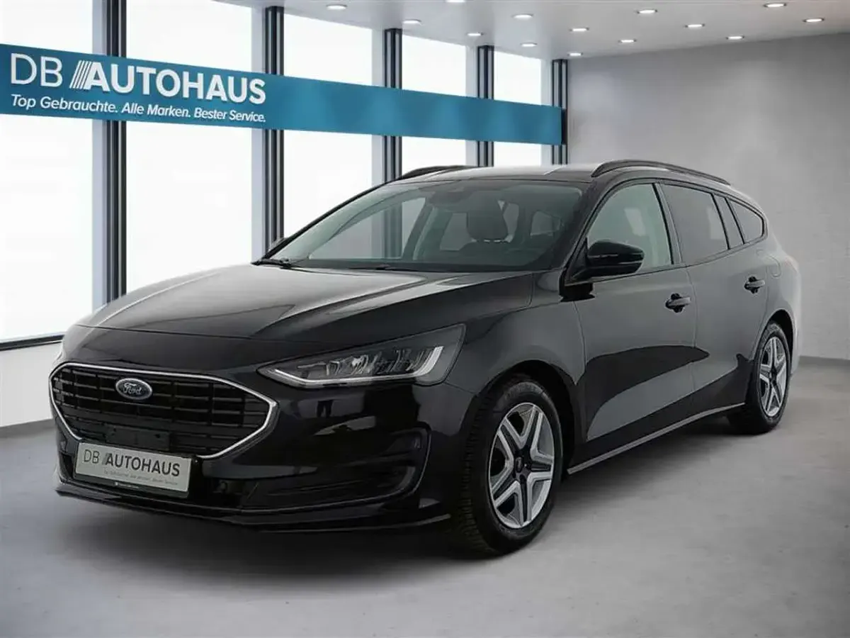 Używany Ford Focus Cool & Connect 120 KM (88 kW) 2022 Kombi