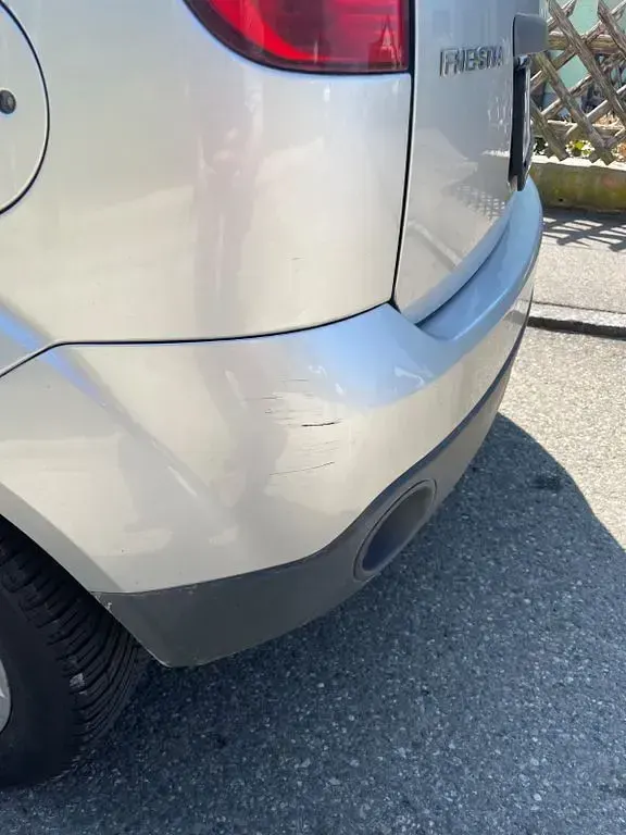 Gebraucht Ford Fiesta Ambiente 80 PS (58 kW) 2006 Silber Kleinwagen