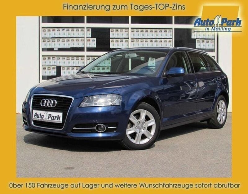 Scubablau metallic Gebraucht 2013 Audi A3 Sportback Comfort Limousine | 8.990 € (Superpreis) - Bild 1/4