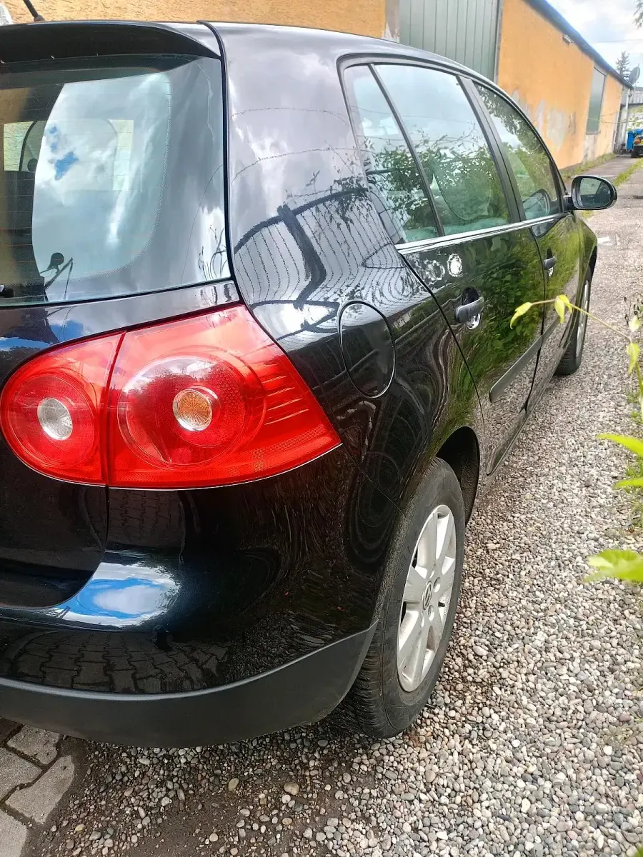 Gebraucht VW Golf V 75 PS (55 kW) 2006 Schwarz Kleinwagen
