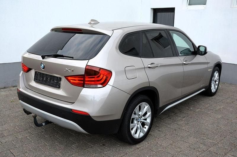 Gebraucht BMW X1 xLine 184 PS (135 kW) 2012 Gold SUV