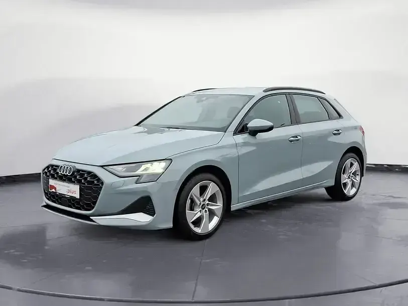 Używany Audi A3 Advanced 116 KM (85 kW) 2024 Szary Kombi