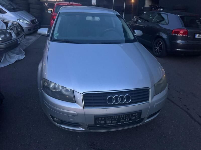 Silber Gebraucht 2003 Audi A3 Kleinwagen | 2.499 € (Etwas zu teuer) - Bild 1/4