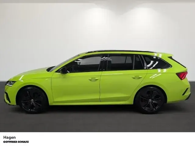 Gebraucht Skoda Octavia RS 200 PS (147 kW) 2024 Gruen Kombi