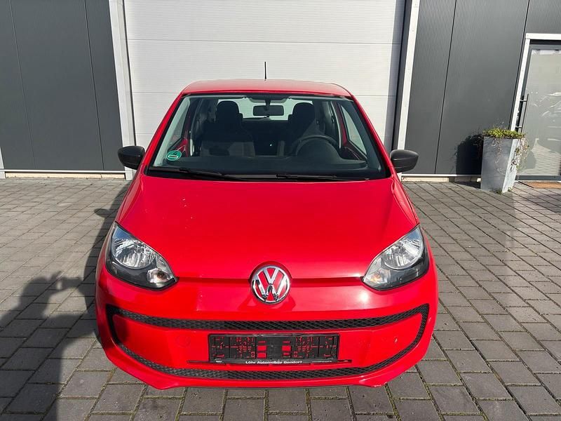Second-hand VW up! 60 CP (44 kW) 2015 Roșu Hatchback
