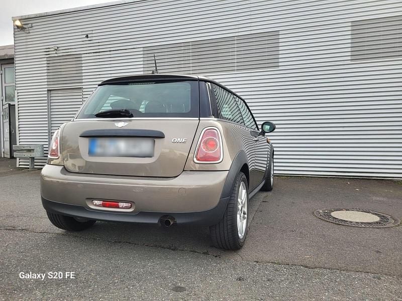 Second-hand Mini ONE 75 CP (55 kW) 2011 Maro Hatchback