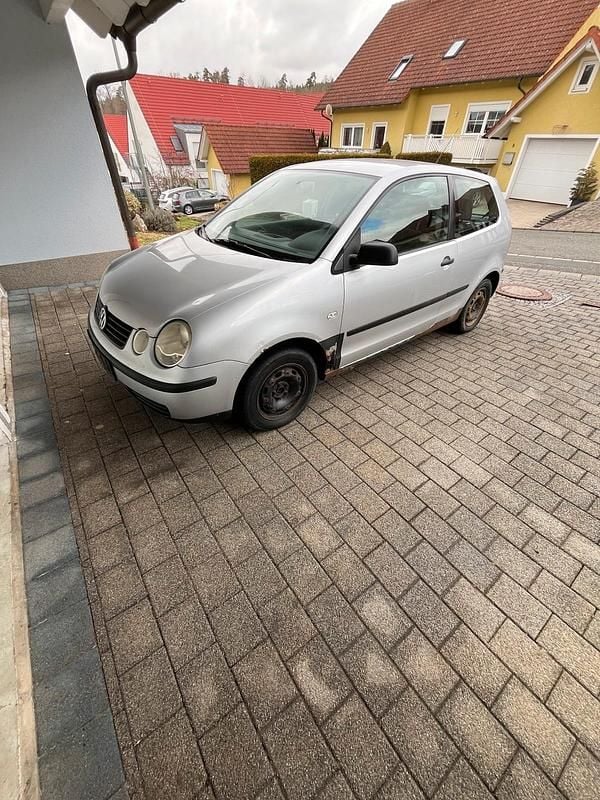 Gebraucht VW Polo 54 PS (39 kW) 2004 Silber Kleinwagen
