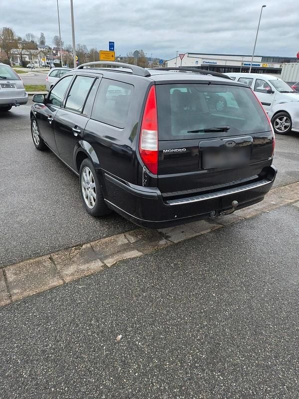 Gebraucht Ford Mondeo 130 PS (95 kW) 2005 Schwarz Kombi