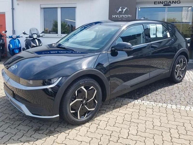 Gebraucht Hyundai Ioniq 5 Dynamiq 125 kW (170 PS) 2024 Abyss black / mic SUV