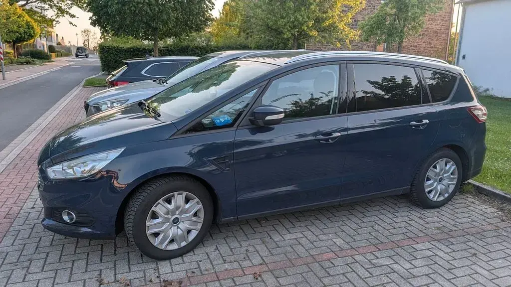Gebraucht Ford S-MAX Trend 160 PS (117 kW) 2016 Blau Van / Kleinbus