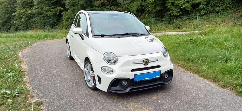 Weiß Gebraucht 2018 Abarth 595 Kleinwagen | 12.800 € (Guter Preis) - Bild 1/4