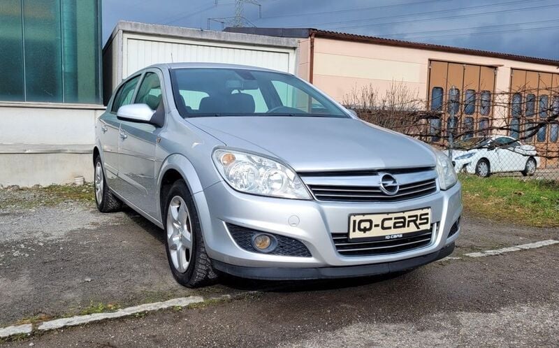 Gebraucht Opel Astra Catch Me 90 PS (66 kW) 2007 Silber Limousine
