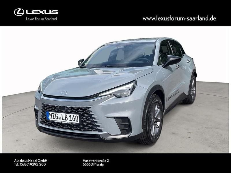 Grau Gebraucht 2025 Lexus LBX SUV | 31.990 € (Guter Preis) - Bild 1/4