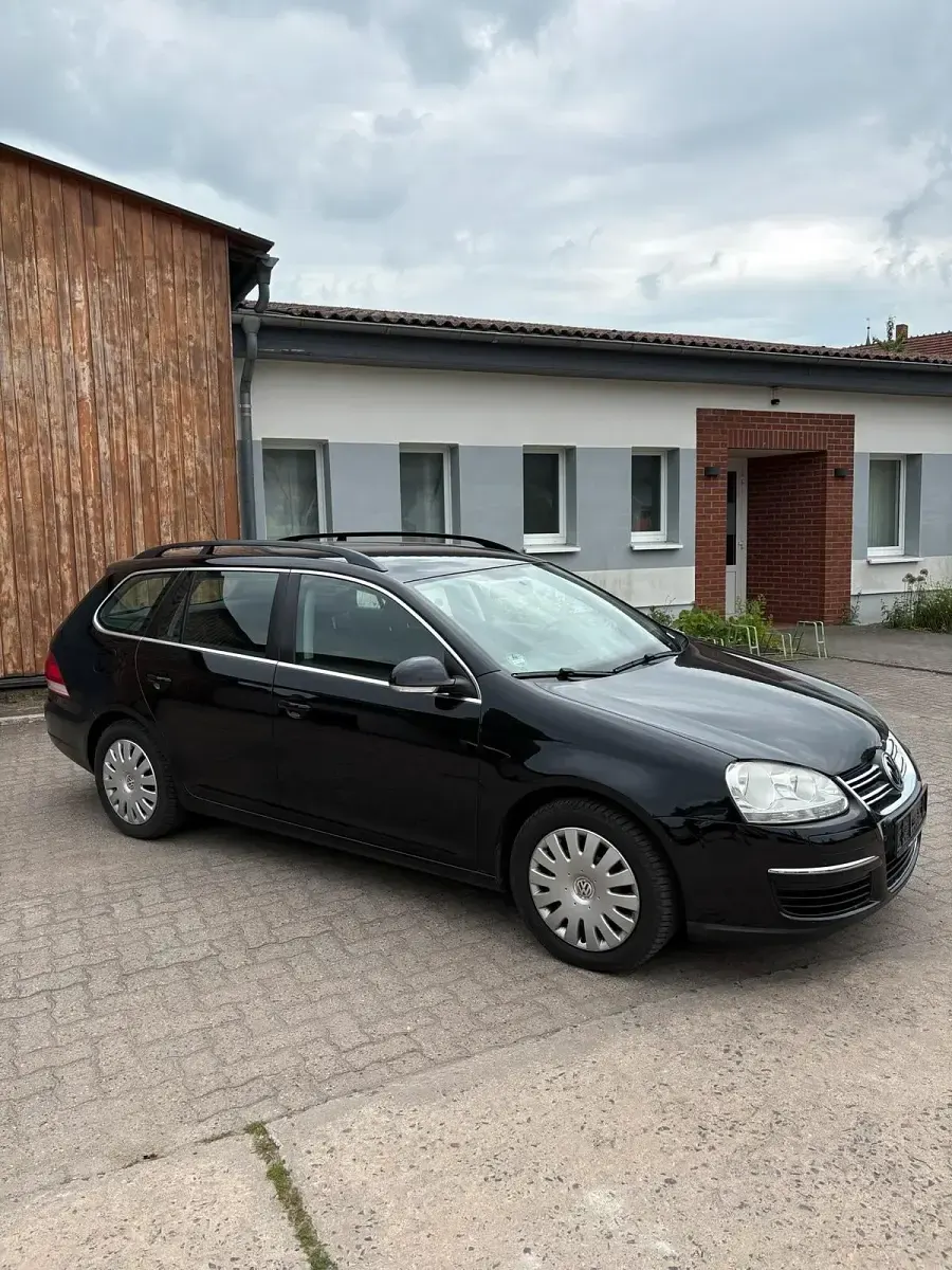 Usata VW Golf VI 122 CV (89 kW) 2009 Nero Utilitaria