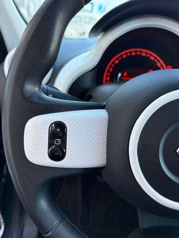 Gebraucht Renault Twingo LIMITED 73 PS (53 kW) 2020 Lunar grey Kleinwagen