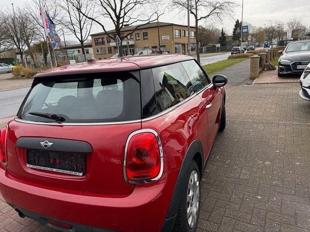 Gebraucht Mini ONE 102 PS (75 kW) 2016 Rot Kleinwagen