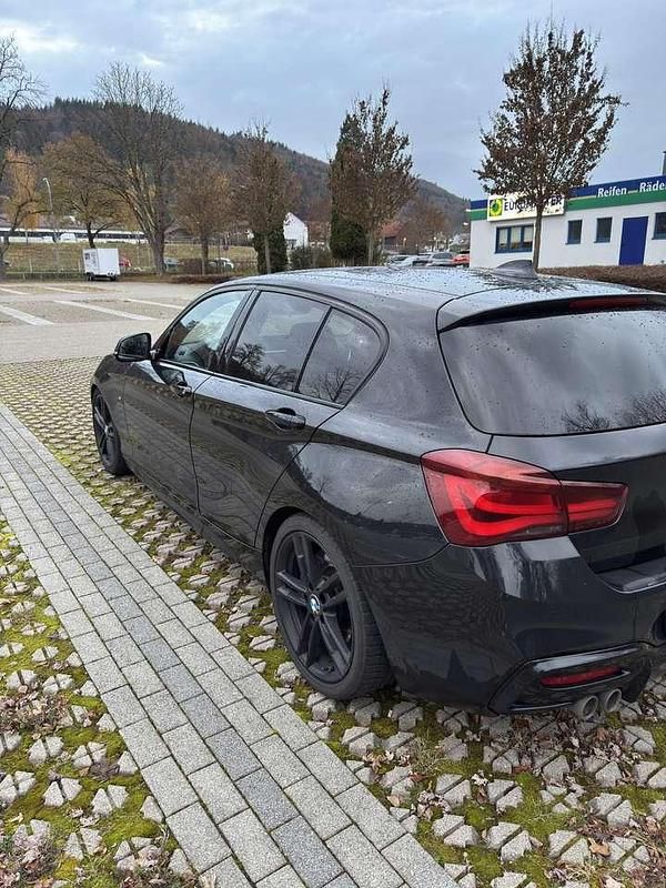 Gebraucht BMW 120 M Sport 184 PS (135 kW) 2019 Schwarz Kleinwagen