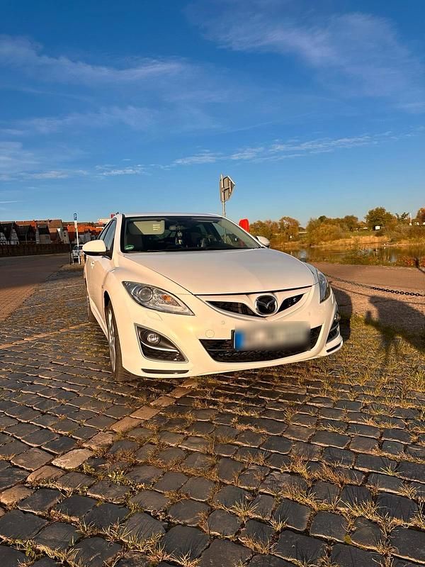 Weiß Gebraucht 2011 Mazda 6 Inclusive Limousine | 8.900 € (Teuer) - Bild 1/4