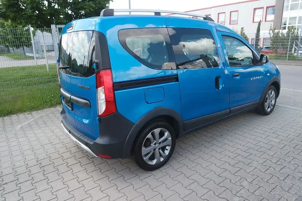 Gebraucht Dacia Dokker Stepway 116 PS (85 kW) 2016 Blau Van / Kleinbus