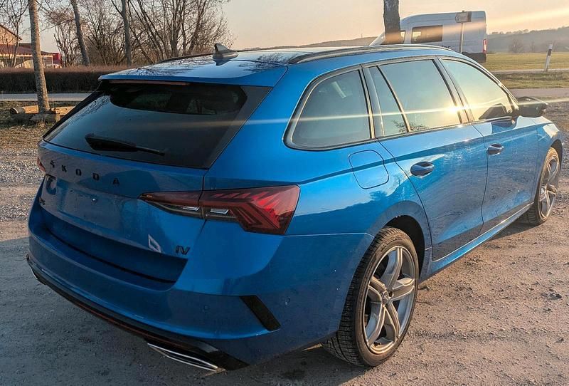 Gebraucht Skoda Octavia RS 245 PS (180 kW) 2021 Blau Kombi