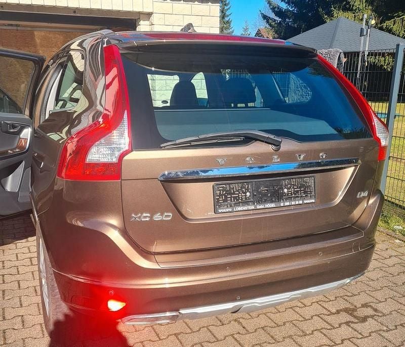 Gebraucht Volvo XC60 Summum 190 PS (139 kW) 2014 Braun SUV