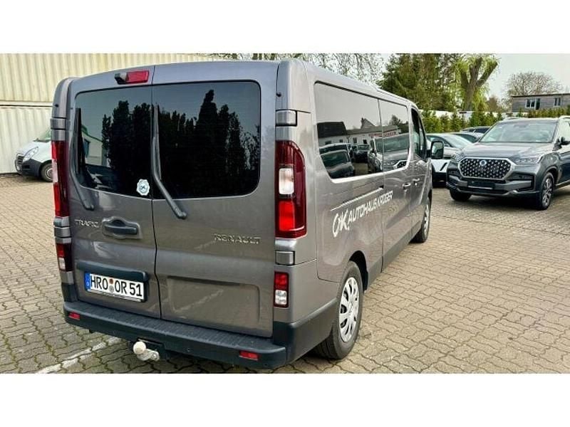Gebraucht Renault Trafic Life 170 PS (125 kW) 2021 Grau Van / Kleinbus