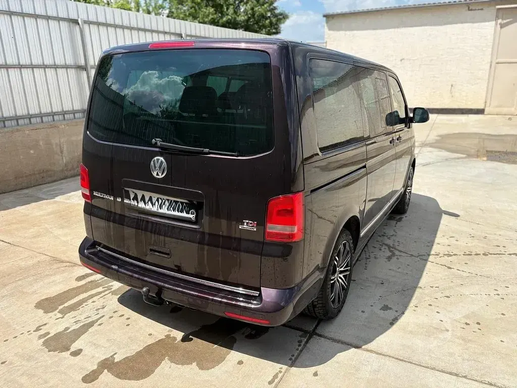 Gebraucht VW Multivan Highline 179 PS (131 kW) 2014 Van / Kleinbus