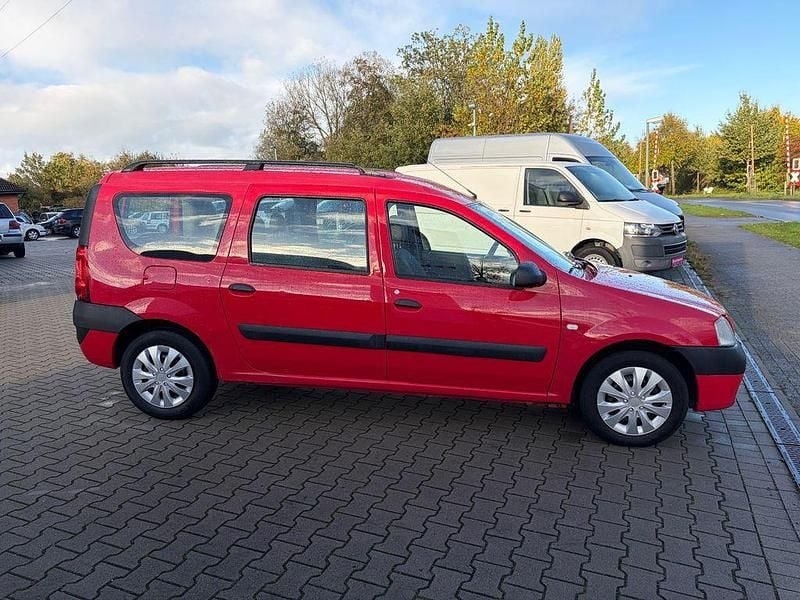 Brugt Dacia Logan MCV Lauréate 87 HK (63 kW) 2008 Rød Stationcar