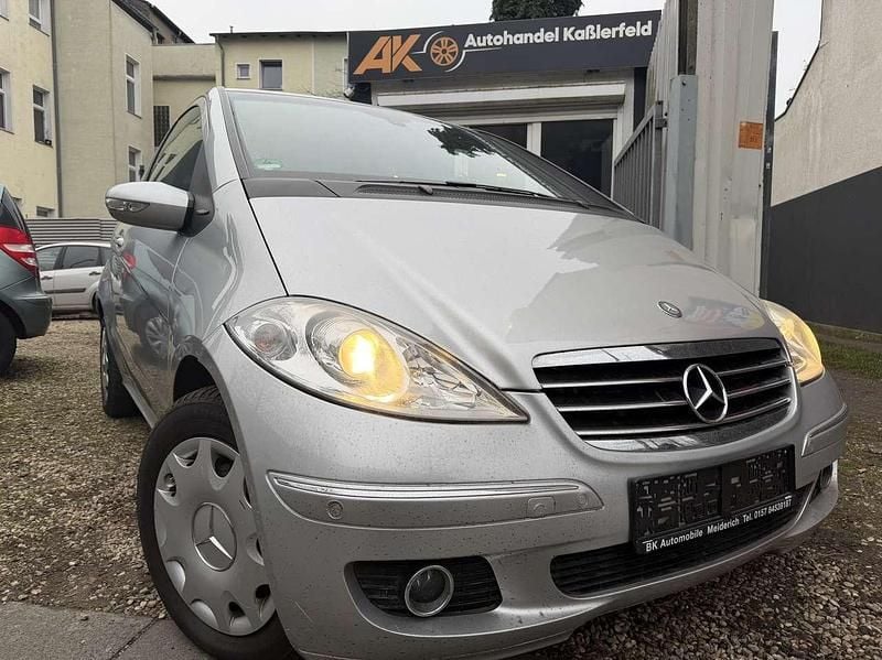 Silbergrau Gebraucht 2007 Mercedes A200 Elegance Kleinwagen | 4.490 € (Fairer Preis) - Bild 1/4