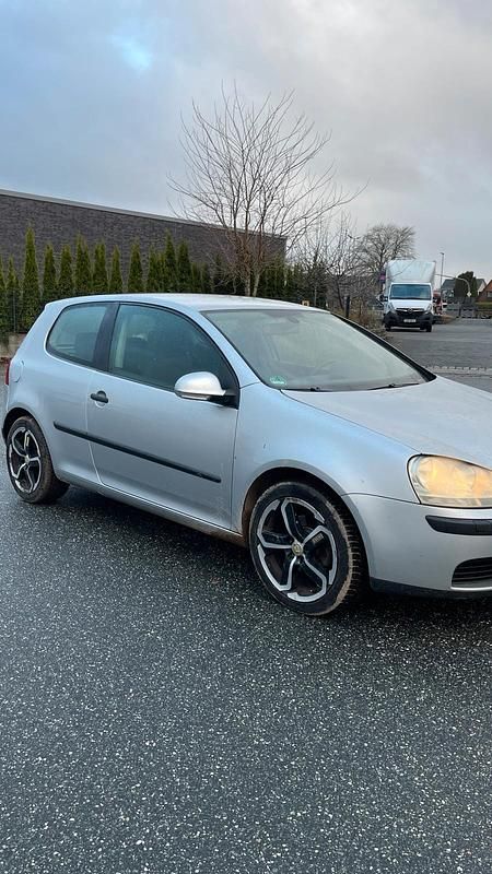 Gebraucht VW Golf IV 116 PS (85 kW) 2004 Silber Limousine
