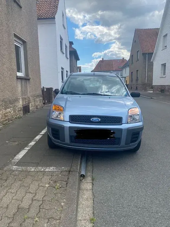 Gebraucht Ford Fusion 80 PS (58 kW) 2009 Blau Kleinwagen