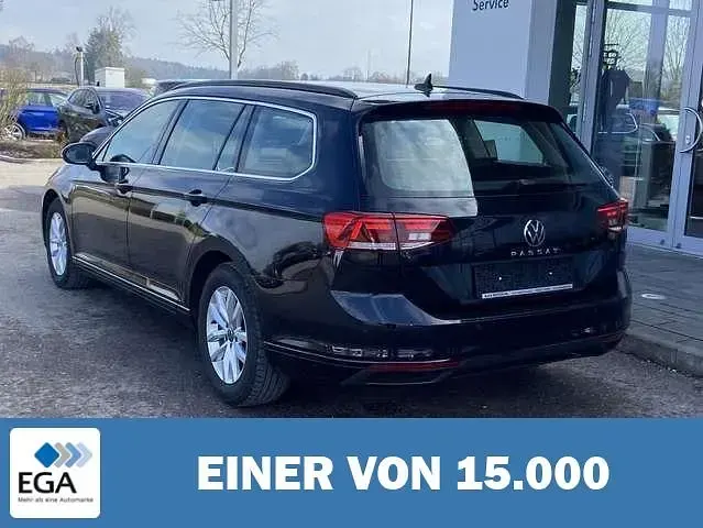 Gebraucht VW Passat Business 122 PS (89 kW) 2022 Schwarz metallic Kombi