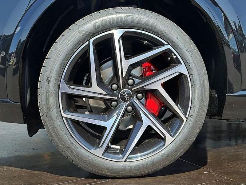 Gebraucht Audi Q6 e-tron Performance 225 kW (306 PS) 2025 Mythosschwarz metallic SUV