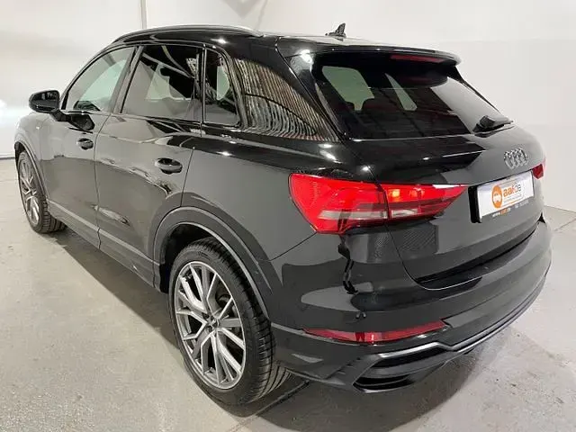 Gebraucht Audi Q3 S-Line 190 PS (139 kW) 2019 Schwarz SUV