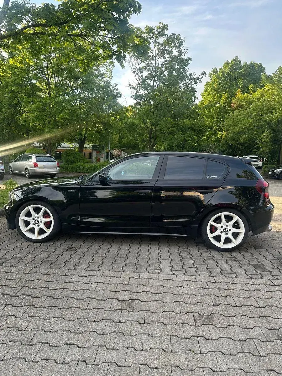 Gebraucht BMW 116 Performance 116 PS (85 kW) 2006 Schwarz Kleinwagen