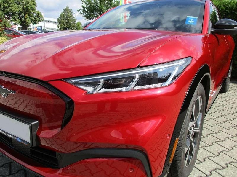 Gebraucht Ford Mustang Mach-E 197 kW (269 PS) 2023 Rapidred SUV