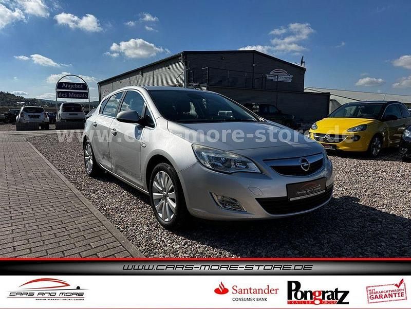 Silber Gebraucht 2012 Opel Astra Innovation Limousine | 4.000 € (Superpreis) - Bild 1/4