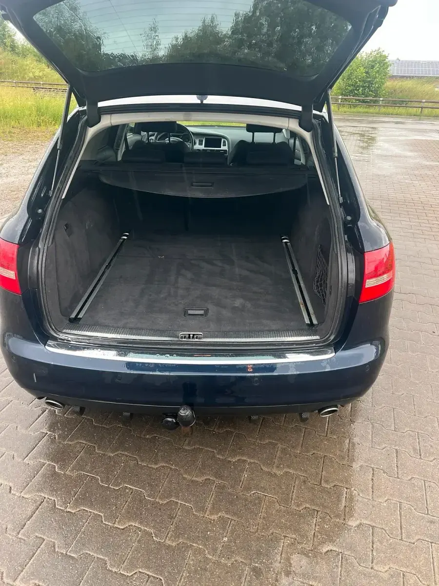 Gebraucht Audi A6 190 PS (139 kW) 2010 Blau Kombi