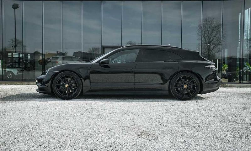 Gebraucht Porsche Taycan Performance Package 350 kW (476 PS) 2023 Schwarz Limousine