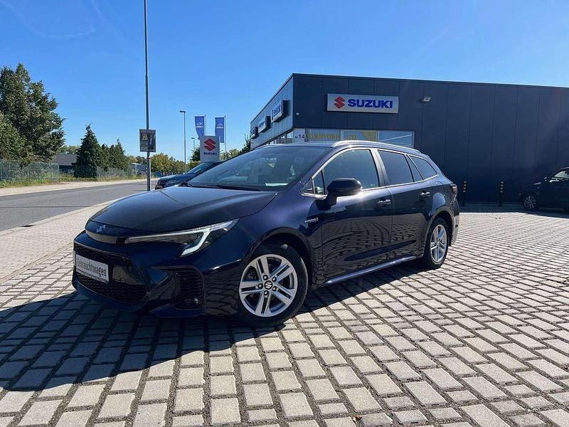 Dark blue mica metallic Gebraucht 2024 Suzuki Swace Comfort+ Kombi | 23.995 € (Fairer Preis) - Bild 1/4