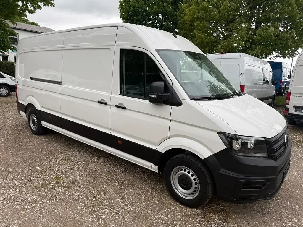 Gebraucht VW Crafter 177 PS (130 kW) 2025 Weiß Van