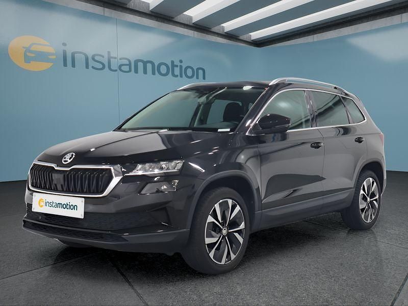 Schwarz Gebraucht 2022 Skoda Karoq SUV | 25.599 € (Fairer Preis) - Bild 1/4