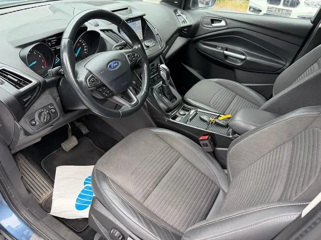 Gebraucht Ford Kuga Titanium 150 PS (110 kW) 2019 Blau SUV
