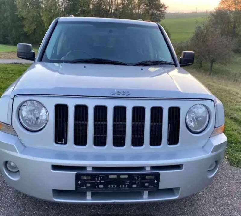 Silber Gebraucht 2007 Jeep Patriot SUV | 1.500 € - Bild 1/4